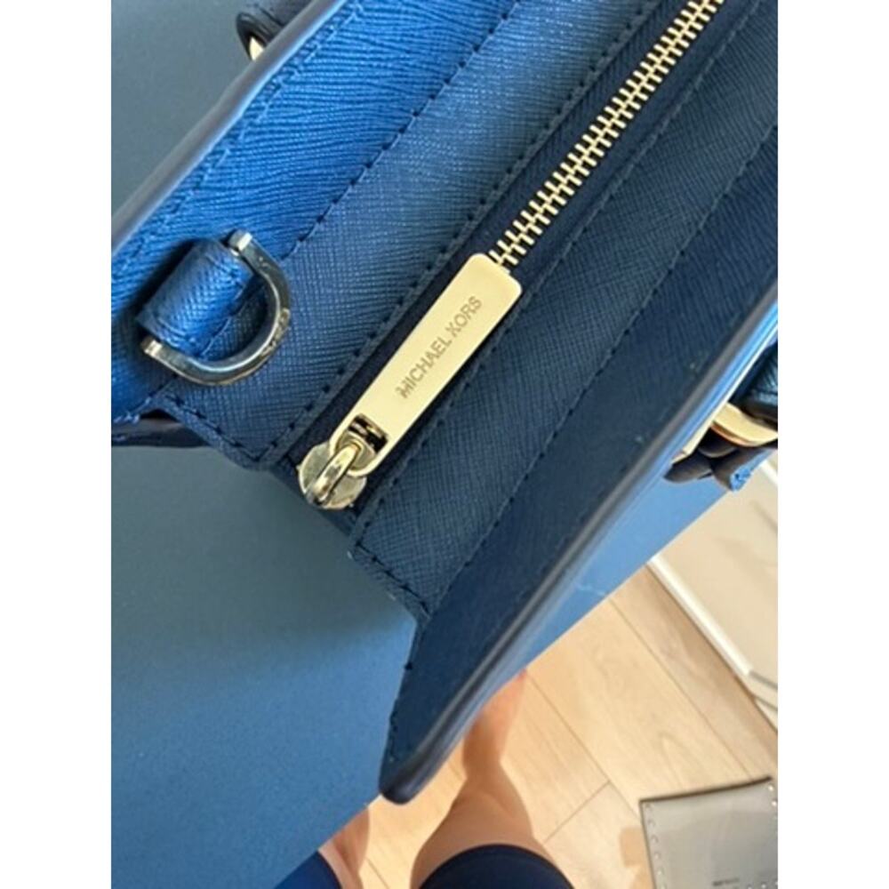 Michael Kors Quinn Satchel Navy Blue Saffiano Leather Top Handle Bag Medium - Picture 12 of 12
